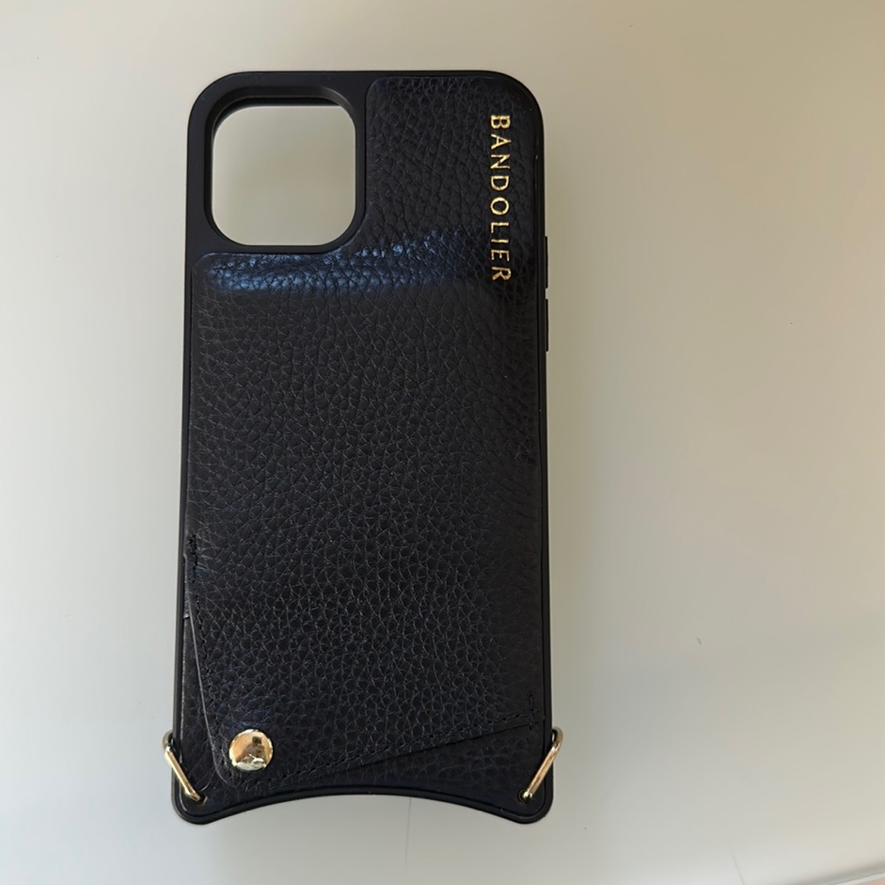 iPhone 11 Pro bandolier black pebble leather